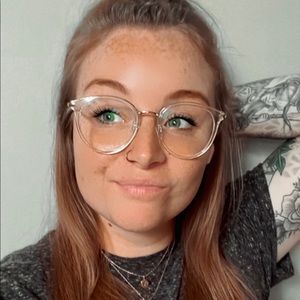 Meet your Posher, Joelle